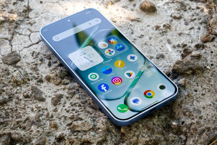 Дисплей смартфона OnePlus Nord CE6