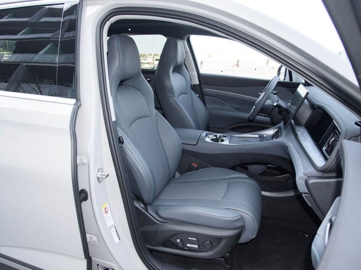 Салон BYD Sealion, новый BYD Sealion 07, BYD Sealion 07 DM-i, кроссовер BYD