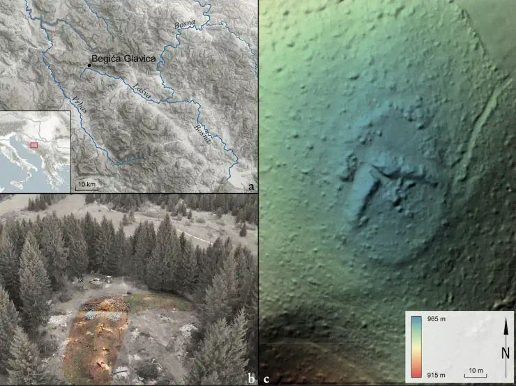 Стіну збудували над згорілою спорудою