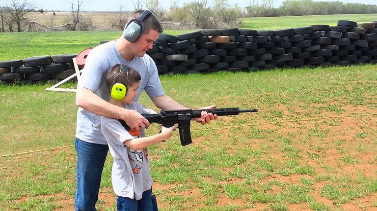 винтовка AR-15, оружие, винтовка из которой стреляли в трампа, из чего стреляли в Трампа