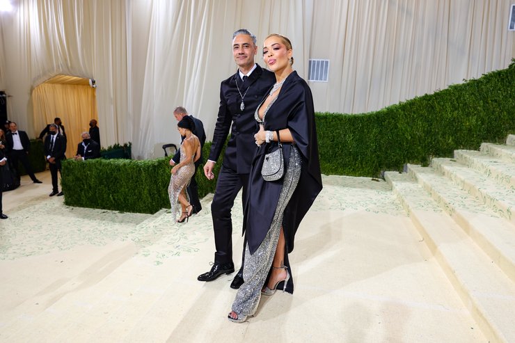 Тайка Вайтити, Рита Ора, мет гала 2021 фото