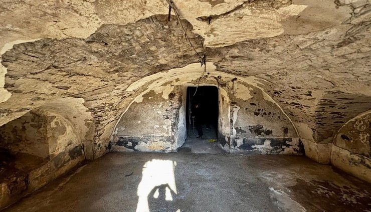 археологи раскопали руины замка