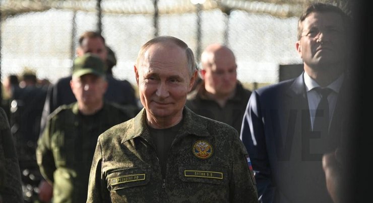 Путін зіграв у вигадану війну