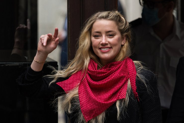 Эмбер Херд, победа