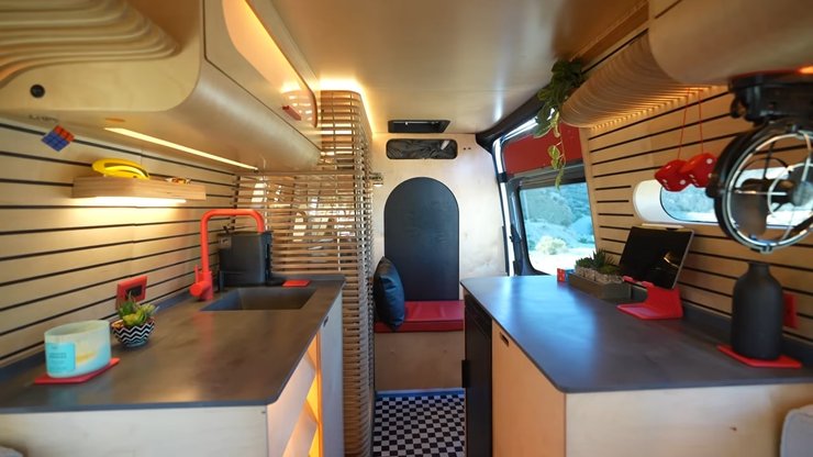 автодім спрінтер кухня