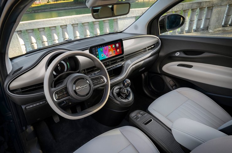 Салон FIAT 500