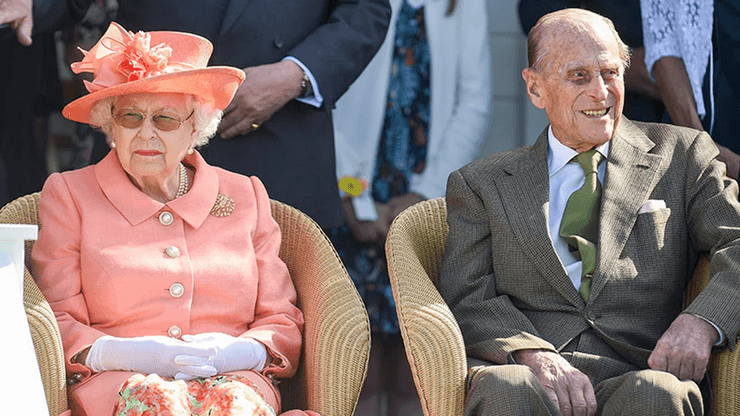 Королева Елизавета II и принц Филипп