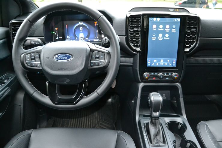 салон Ford Ranger, новый Ford Ranger, пикап Ford, Ford Ranger 2024, Ford Ranger 2024