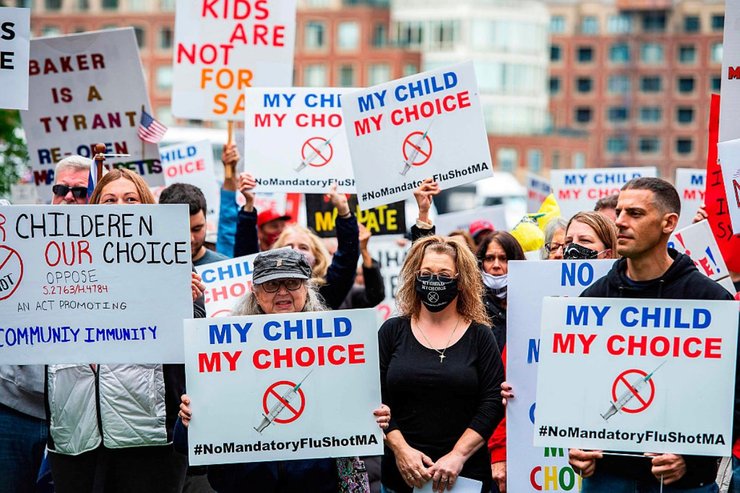 Акции протеста родителей-противников обязательной вакцинации детей.