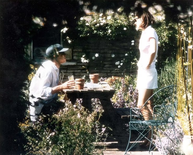 Лиз Херли, Хью Грант