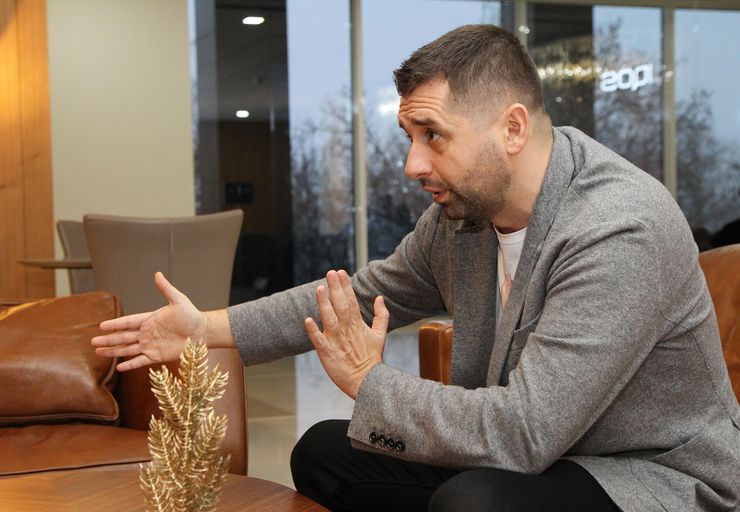 Давид Арахамия, Слуга народа, партия, фракция, глава фракции