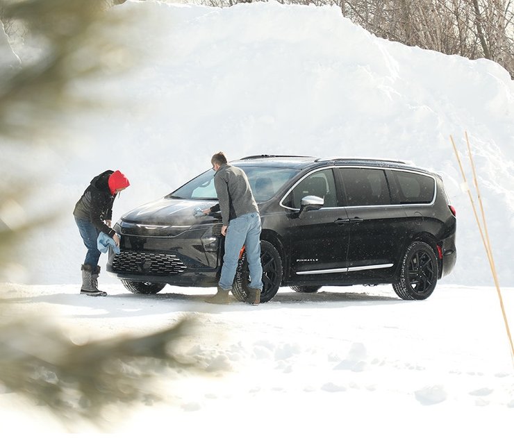Chrysler Pacifica 2027