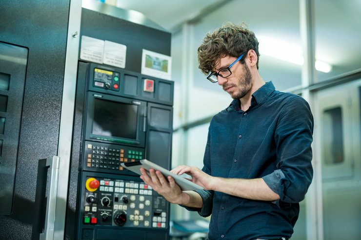 зарплаты в украине, рост зарплаты, повышение зарплаты, рынок труда в Украине, как будут повышать зарплаты в 2024 году,