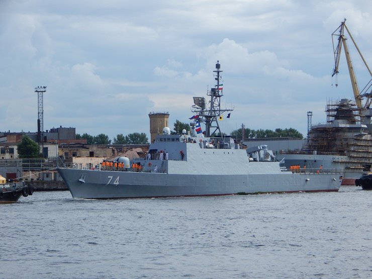 эсминец утонул, иранский эсминец, эсминец саханд, иран корабль утонул