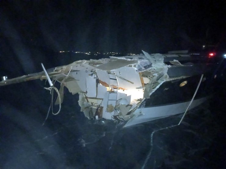 Дин Кронсбейн, миллионер, кораблекрушение, яхта, сардиния, сильвио берлускони