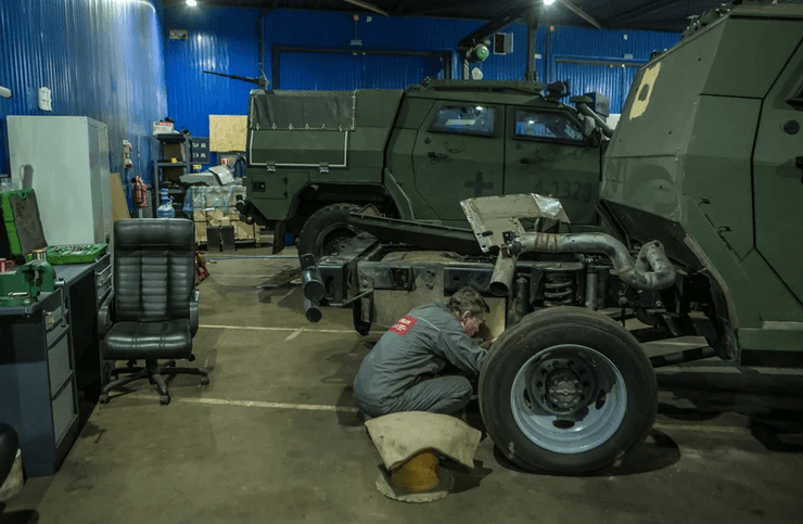 Ремонт военного транспорта