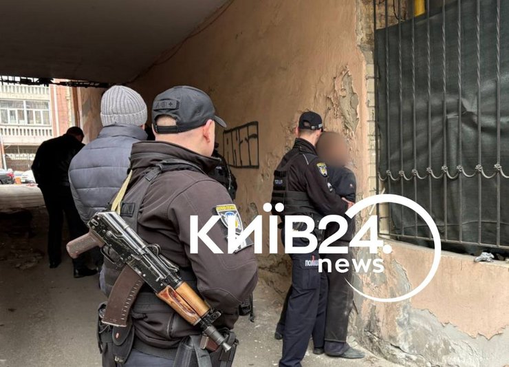 На месте происшествия задержан мужчина