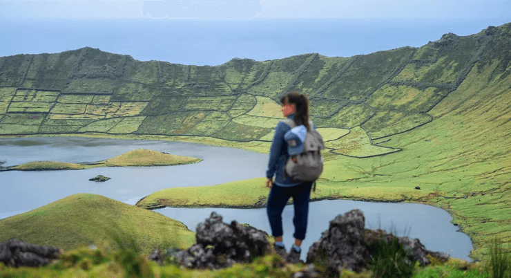 Азорские острова, архипелаг, отдаленный остров, тайный остров в океане, затерянный остров, маленькое население, привлекает туристов
