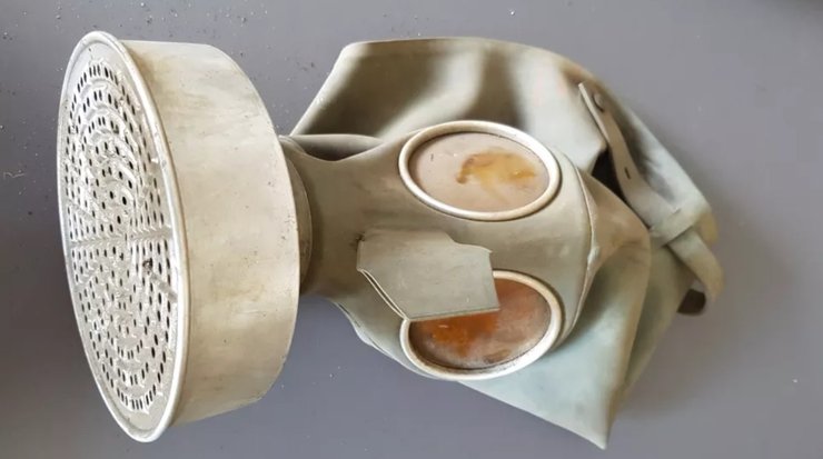 Противогаз из тайника