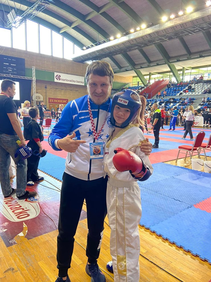 Королівський кікбоксинг Кубок Європи українка змагання золото Хорватія WAKO Закарпаття Карловац