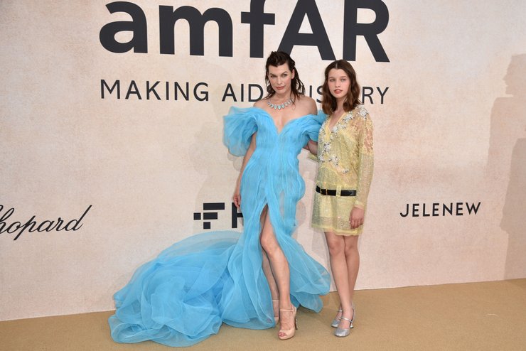 Милла Йовович с дочерью