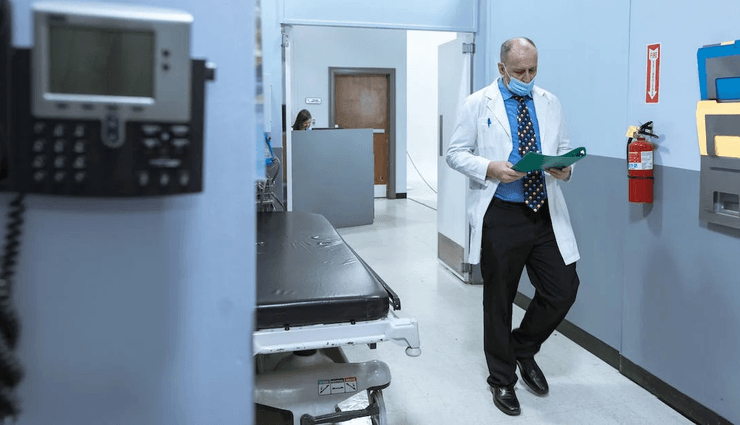 Украине критически не хватает ряда медицинских специалистов