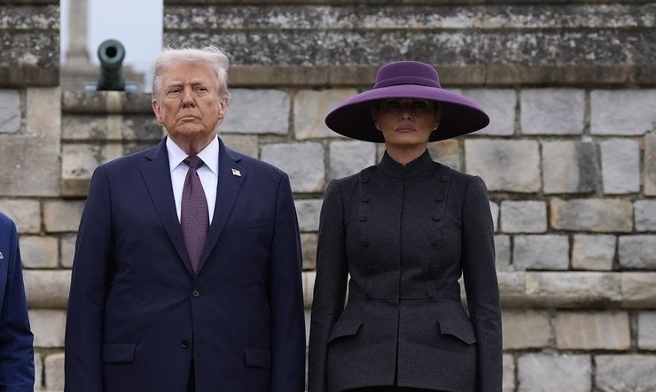 меланія трамп капелюх