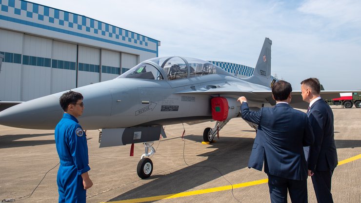 штурмовики fa-50