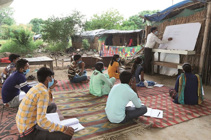 Индия, коронавирус, школа, карантин, маски, фото, урок