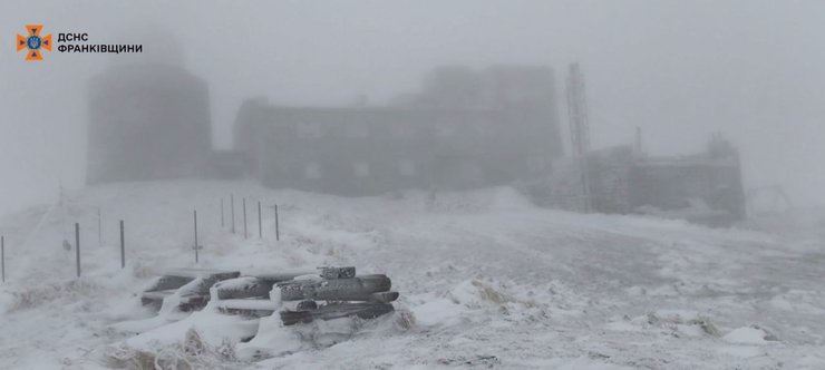 фото заснеженных Карпат 28 октября 2026 года