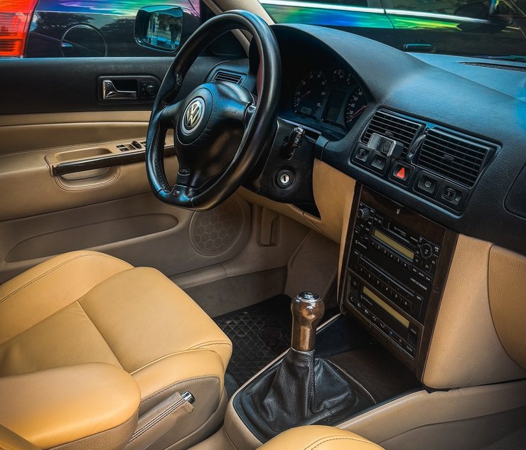 Салон Volkswagen Golf 4