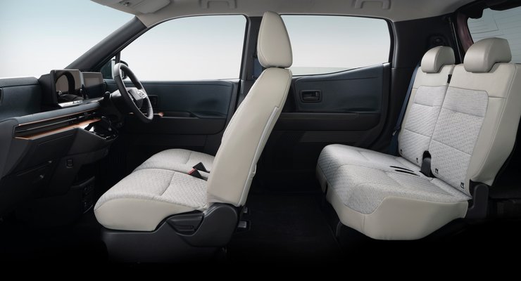 салон Ниссан Сакура