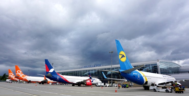 аэропорт во Львове, львовский аэропорт, открыть небо над Украиной, гражданская авиация в Украине, когда заработают аэропорты в Украине