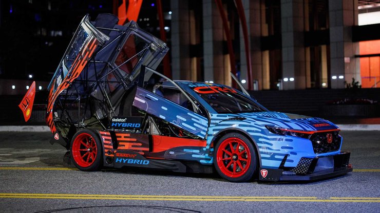 Honda CR-V Hybrid Racer