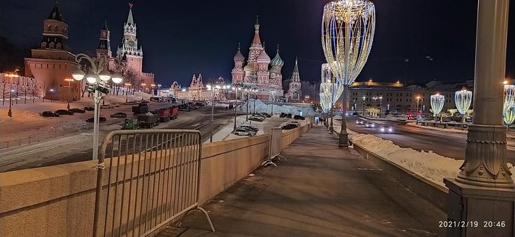 Борис Немцов, полиция, волонтеры, мемориал, Москва