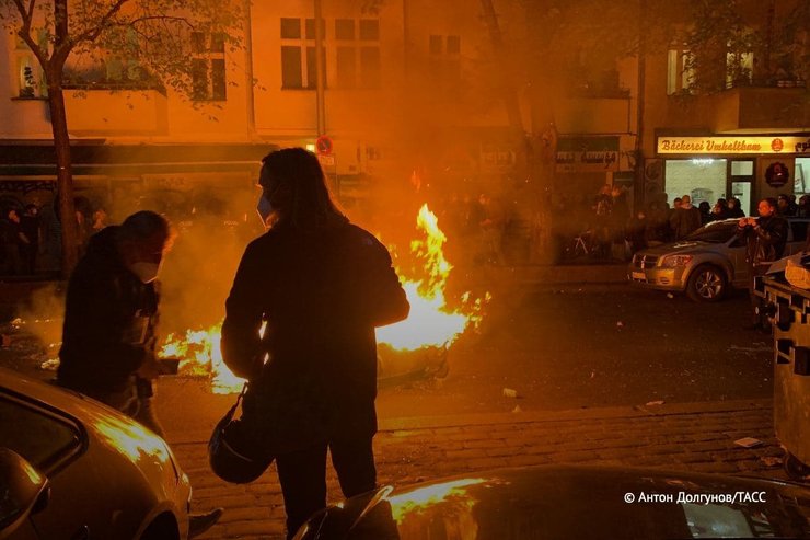 первое мая, берлин, протест, фото