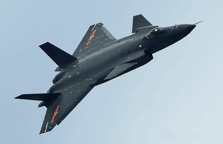 Истребитель J-20