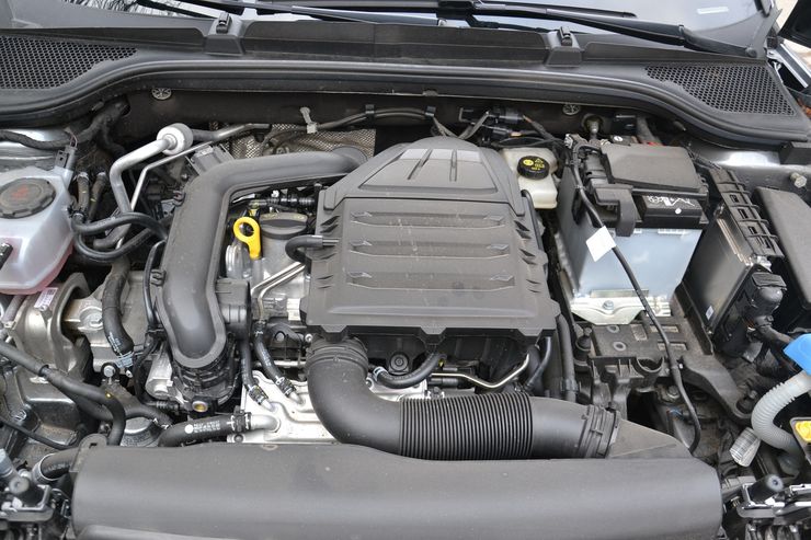 мотор Skoda Kamiq, новий Skoda Kamiq, Skoda Kamiq 2025, кросовер Skoda, Skoda Kamiq в Україні