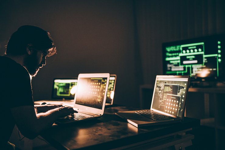 Основа мошеннических схем остается неизменной — социальная инженерия, целью которой является получение аутентификационных данных