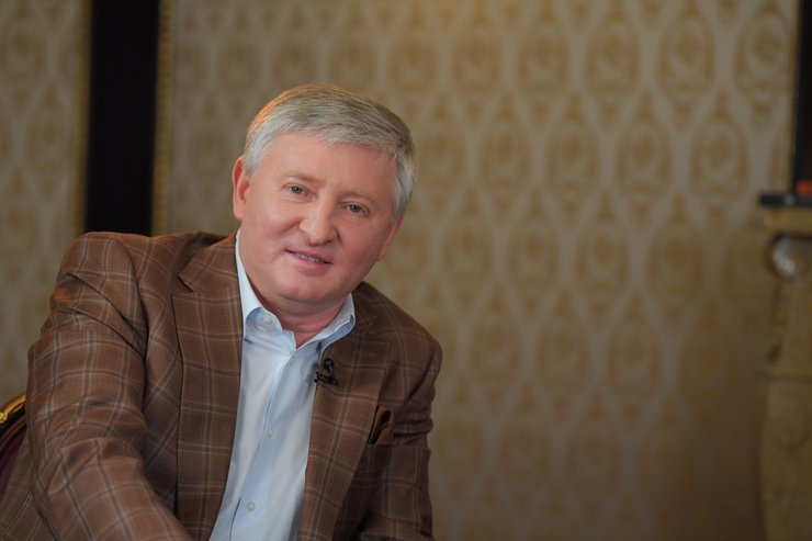 Ринат Ахметов, Шахтар Донецьк