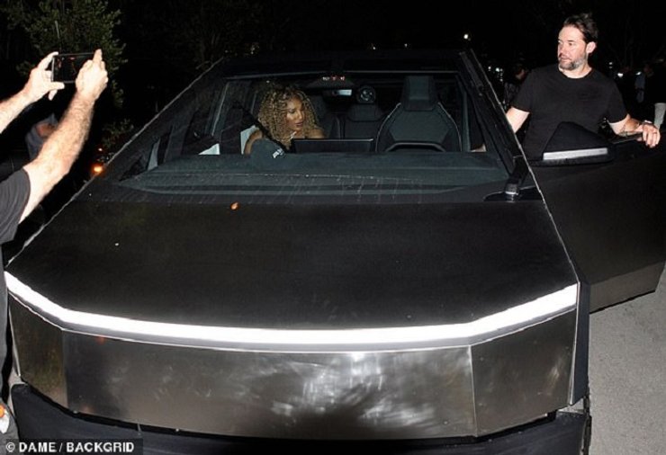 Серена Уильямс Тесла, Пикап Tesla Cybertruck, Tesla Cybertruck, новая Tesla Cybertruck