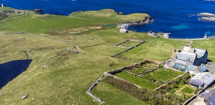 остров вайла, частный остров, продается остров, замок на острове, остров викингов