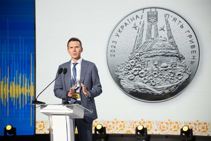 памятные монеты, Рожденный в Украине, аверс