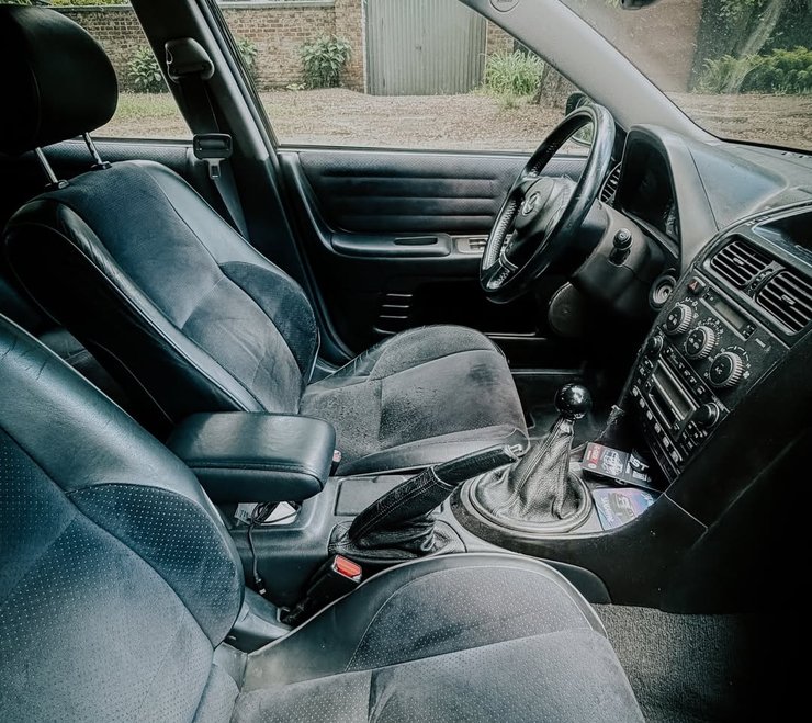 салон Lexus IS SportCross