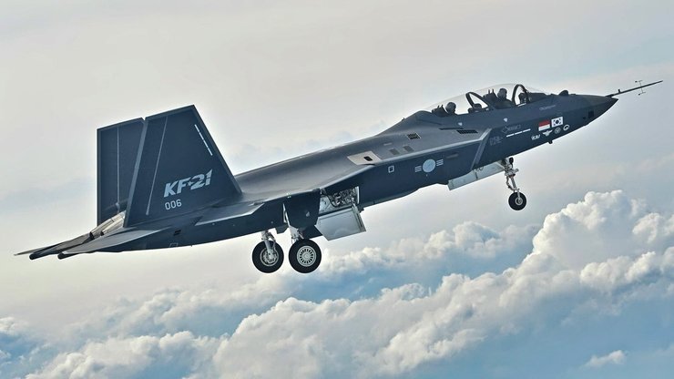 KF-21, винищувач KF-21, південнокорейський винищувач KF-21, особливості KF-21, історія розробки KF-21, які можливості має KF-21, літаки південної Кореї