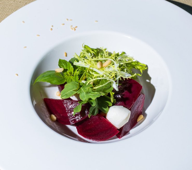 Дефіцит йоду можна компенсувати, якщо збільшити споживання морської капусти, буряка, волоських горіхів і печінки тріски