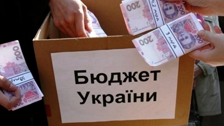 Експерти переконані, що міжнародні партнери допоможуть Україні профінансувати всі соціальні виплати в 2024 році