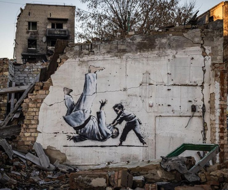 граффити Бэнкси в Украине, Граффити Бэнкси, Бэнкси в Киеве, Бэнкси в Украине, Бэнкси на Крещатике, Бэнкси в Бородянке, кто такой Бэнкси, Бэнкси стрит-арт, бэнкси украинский цикл