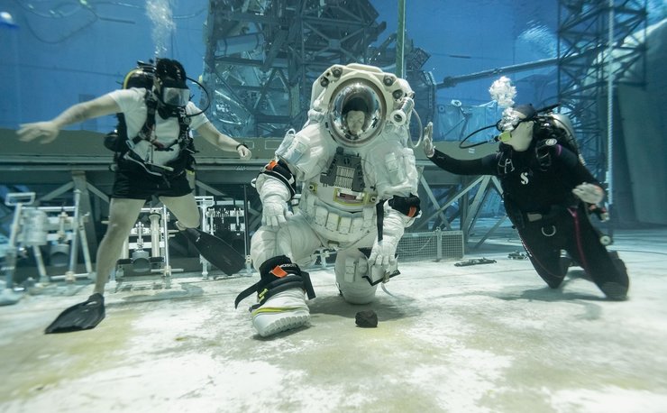 скафандр Луна NASA