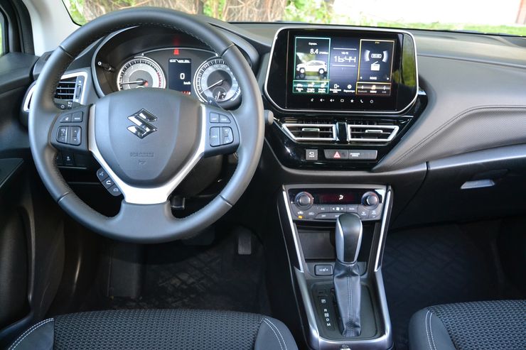 салон Suzuki S-Cross, Suzuki S-Cross, Новый Suzuki S-Cross, Suzuki S-Cross 2023, кроссовер Suzuki